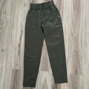 Abercrombie silky dress pants size xs
